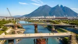 Avanzan a buen ritmo los puentes La Virgen y Nuevo que conectarán la Línea 04 en Monterrey