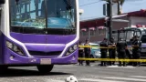 Tlaquepaque: mueren madre y niño atropellados por autobús urbano en cruce peatonal