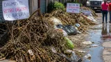 Vecinos de Chimalhuacan exigen retiro urgente de montones de basura en Mercado Santa Elena