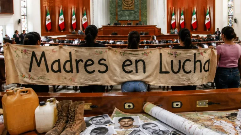 Madres en Lucha acusan omisiones de la Comisión Estatal de Búsqueda ante diputados en Culiacán