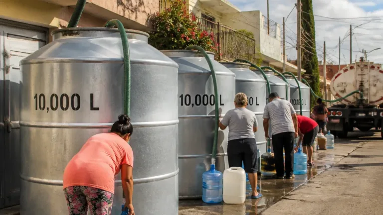 Tlaquepaque instala 55 cisternas públicas para mitigar crisis de agua en varias colonias